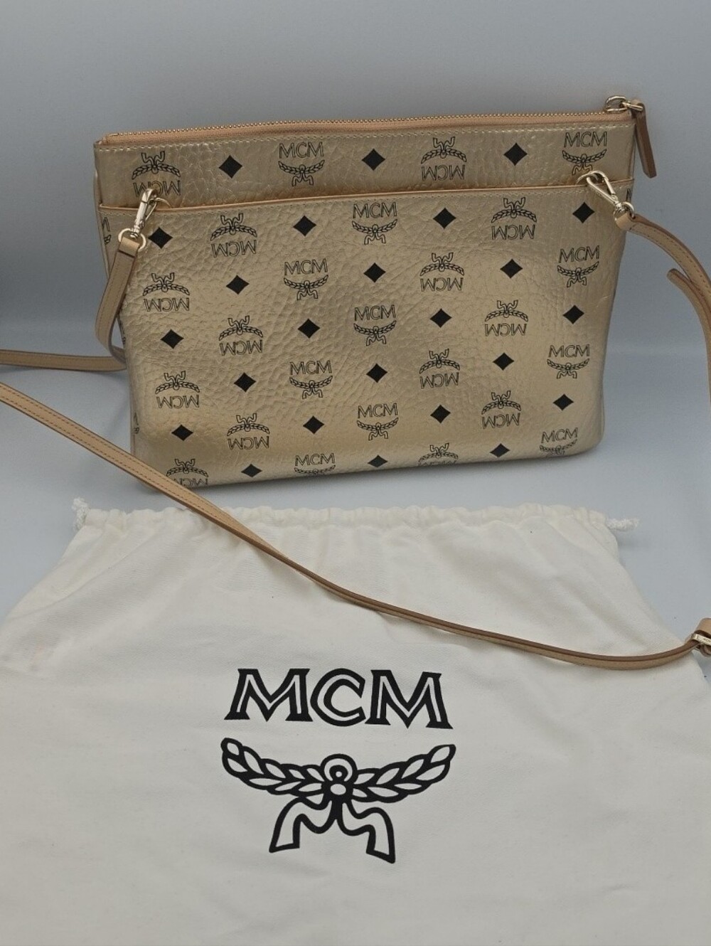 MCM Metallic Gold Logo Visetos Medium Crossbody W/ Gold Hardware (NWOT)(COA)✨️